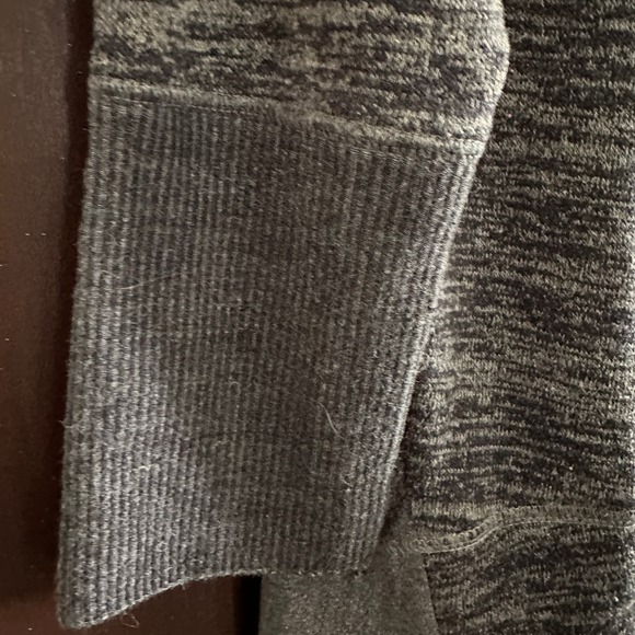 SOFT SURROUNDINGS | Cowl Neck Waffle Back Pullover Sweatshirt | Size L - Picture 3 of 5